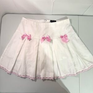 Sweet Society White Pleated Mini Skirt w Pink Bow Detail Lace Trim Size M